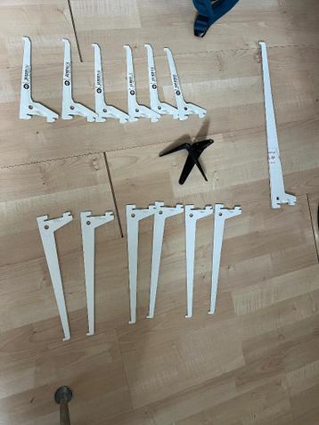 Gratis houders muurplanken