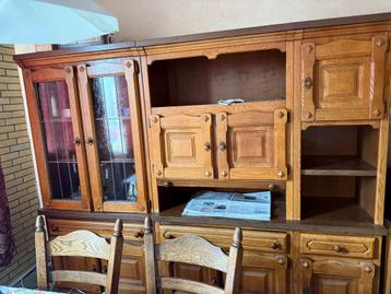 Massief eiken dressoir/vitrinekast met glas-in-lood
