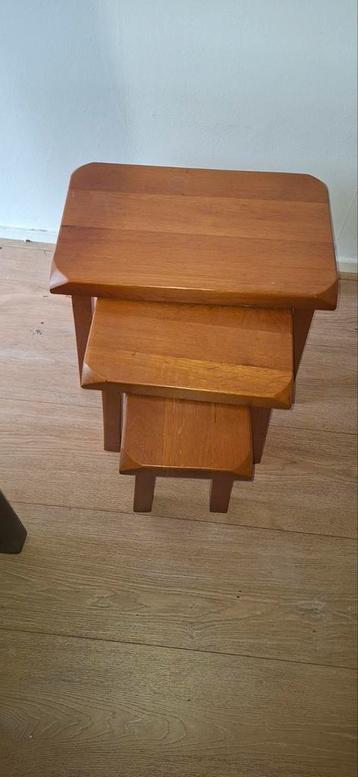 Gratis leuke set bijzettafeltjes