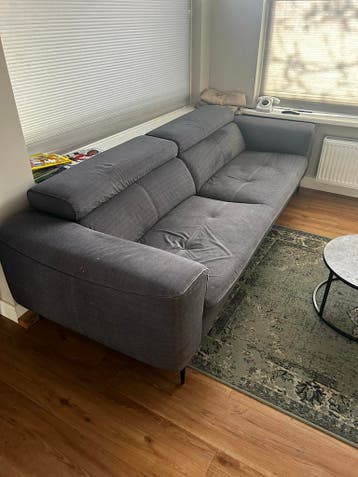 Gratis grijze bank, deze week ophalen