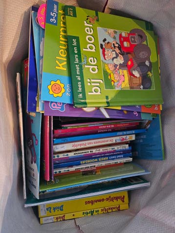 Tas vol kinderboeken voor de kleintjes