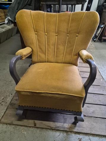 Comfortabele fauteuil. In nette staat. GRATIS!