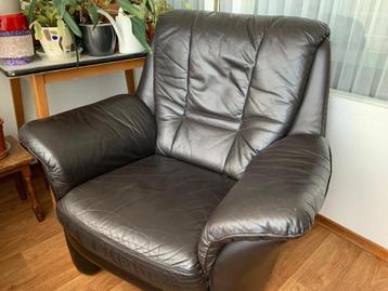 Bankstel bruin leer, 2 x 2 Zits, fauteuil.
