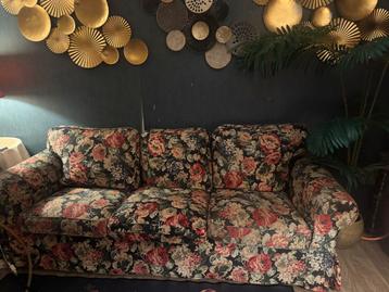 Bloemenprint driezitsbank