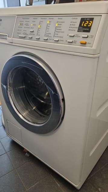 Miele V 5845 SoftCare System wasmachine