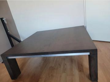 Gratis af te halen: Eikenhouten salontafel 1x1m