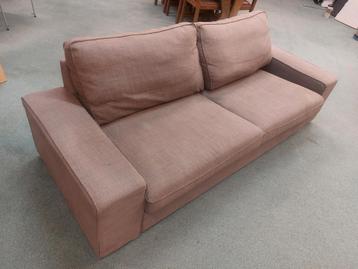 Tweezitsbank in bruin