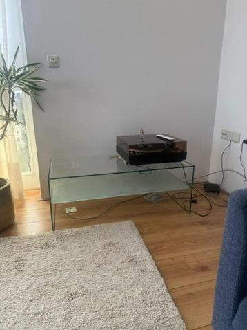 Glazen bijzettafels (3 stuks)