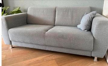 Goed zittende en - uitziende Lichtblauwe 2-zits bank