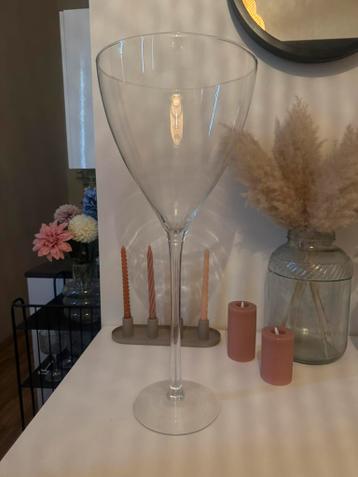 Mega wijnglas decoratie gratis afhalen