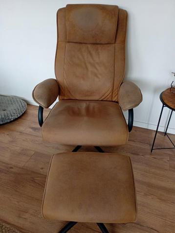 GRATIS FAUTEUIL EN VOETENBANK