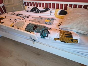 GRATIS: wit juniorbed met uitvalbeveiliging