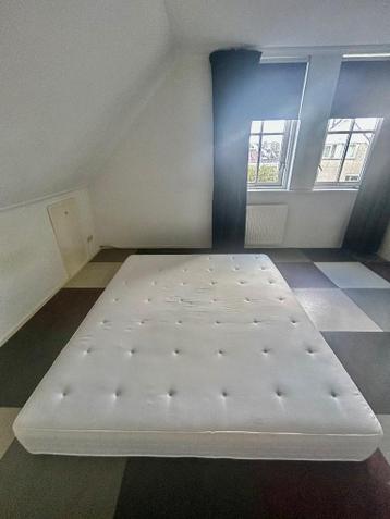 Boxspring matras 180x200 gratis aangeboden