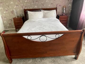 Bedmeubel plus 2 nachtkastjes