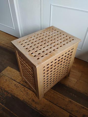 tafeltje/kist met opbergruimte