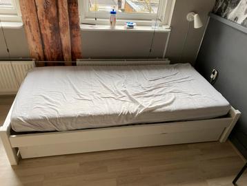 Eenpersoonsbed 90x200 cm met opberglade - Hout