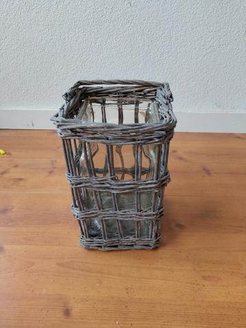 Gevlochten kandelaar met glazen houders