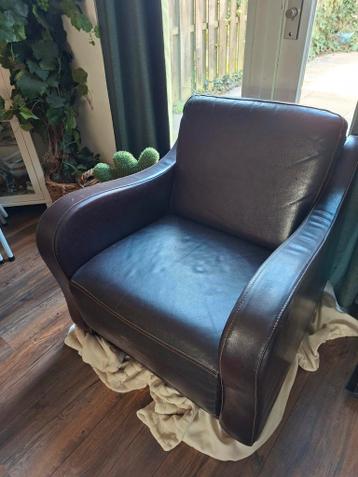 Donkerbruine leren fauteuil