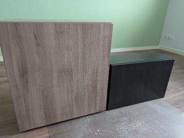 Gratis ophalen: kleine kastjes, inclusief ophang materiaal