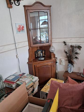 Eiken hoekkast gratis