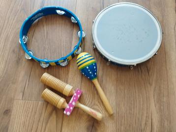 Gratis houten kinder muziekinstrumenten
