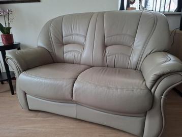 GRATIS.     Bankstel 2 zits en 2x 1 zits.