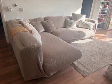 !!GRATIS!! Ikea hoekbank grijs met beige universele hoezen