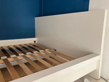 Bed frame in good state. FREE. Pick up ASAP in Delft.