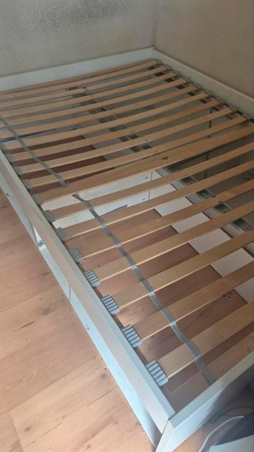 Gratis lattenbodem 140x200