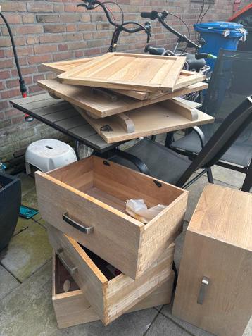 Houten kast en lades - Ideaal voor upcycling projecten