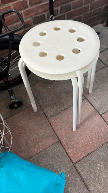 Witte Ikea krukjes