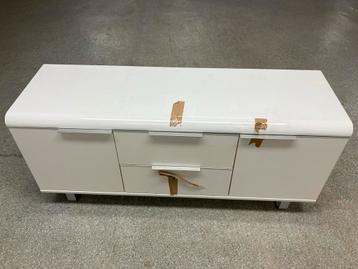 Witte tv-kast of slaapkamerkastje - Gratis af te halen