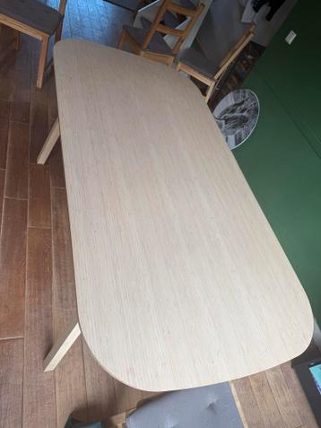 Eettafel bamboe, gratis af te halen