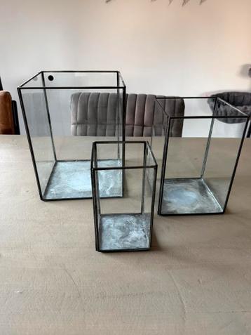 Set van 3 glazen windlichten / kandelaars – industrieel