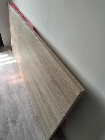 Gratis afhalen houten eettafel.