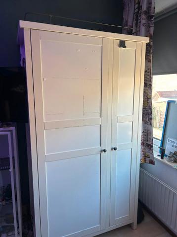 Kledingkast ikea gratis