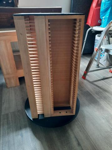 4 cd rek op wielen GRATIS