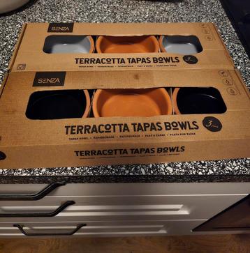 Nieuwe tapas schaaltjes (6 stuks) en bamboe etagere