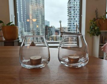 Glazen waxinelichtjeshouders