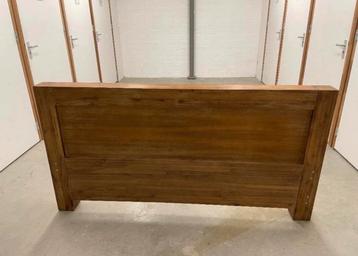 Massief houten hoofdbord voor tweepersoonsbed