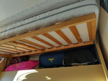 Moet snel weg!! houten eenpersoonsbed met veel opbergruimte