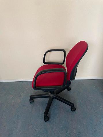 Rode bureaustoel - Gratis af te halen