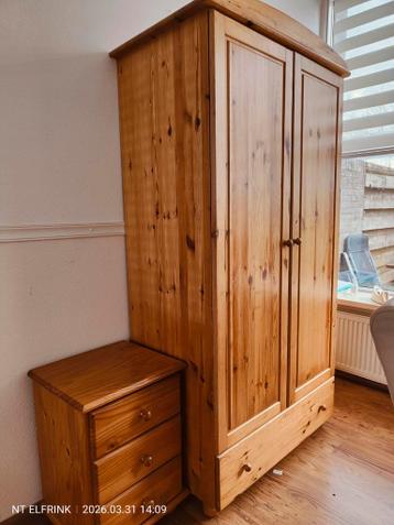 Grenen kast en ladenkastje