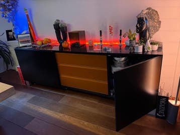 Modern dressoir incl glasplaat