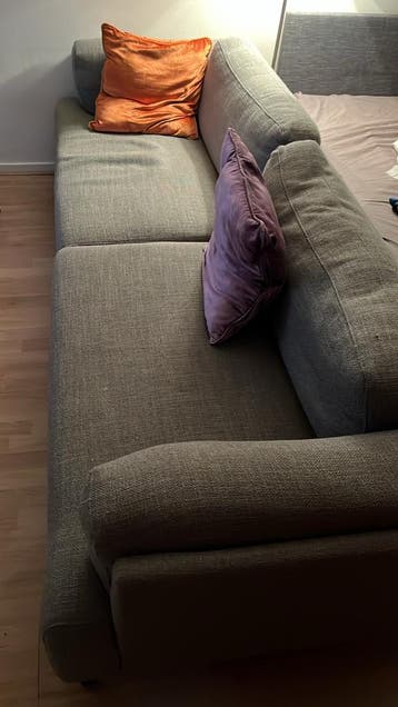 Grijze bank, 2.50m lang, 4-persoons - ZSM Ophalen