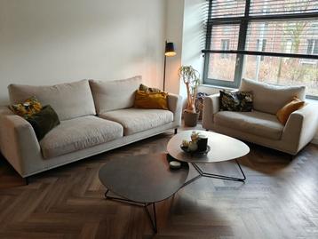 Driezits bank + love seat set GRATIS OPHALEN