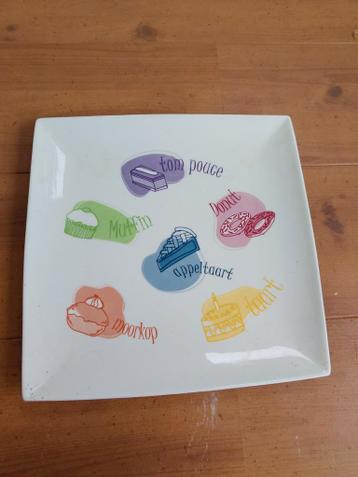 Leuke schaal met gebakjes design - 30x30cm