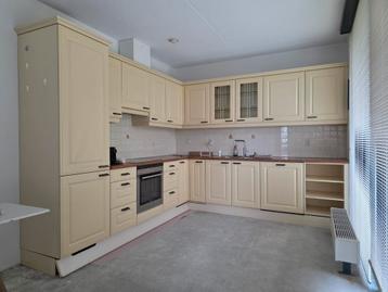 Keuken exclusief apparatuur gratis af te halen