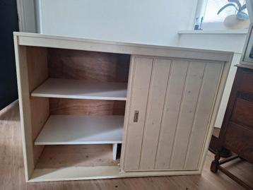 2x mooie legkast met schuifdeuren