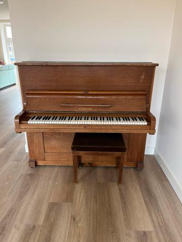Schneider piano met kruk - Klassiek en sfeervol